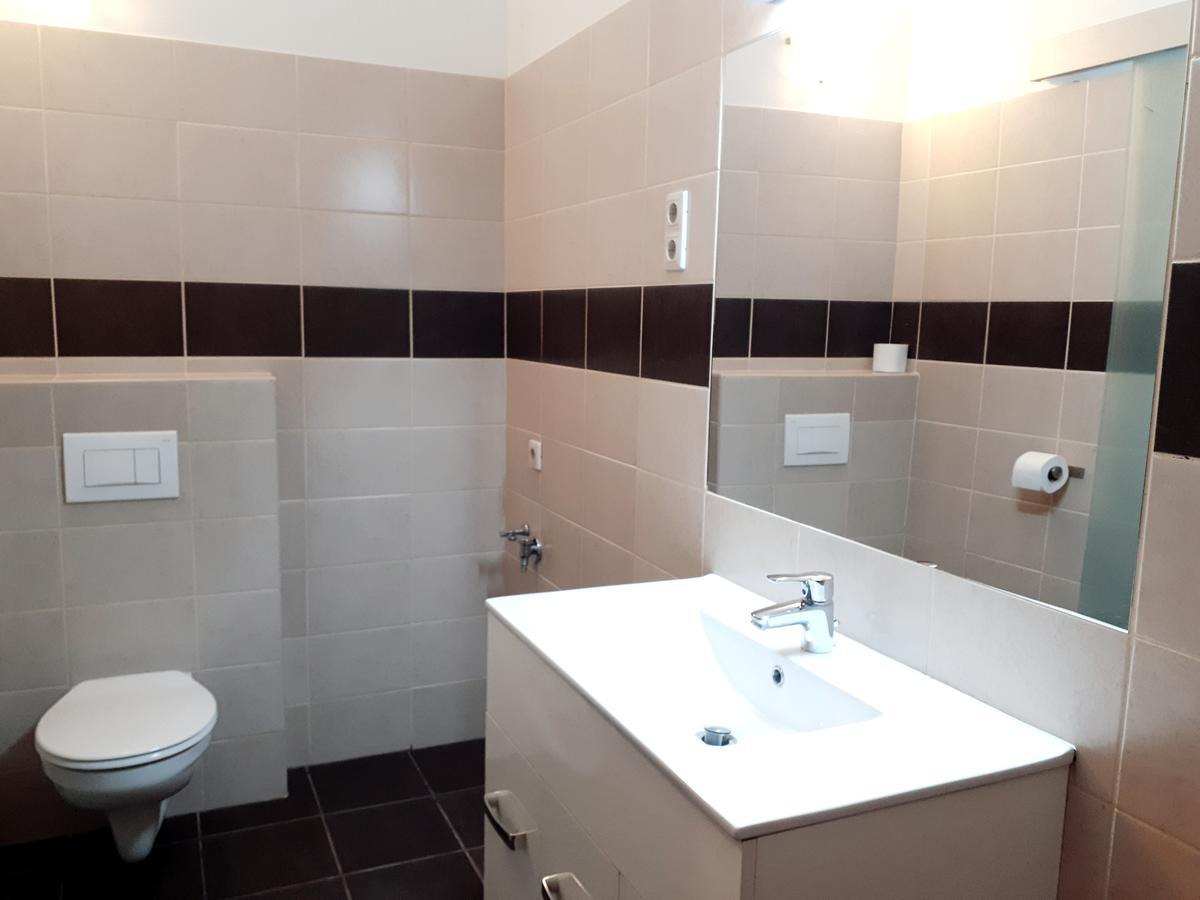Market Square Apartment بودابست المظهر الخارجي الصورة